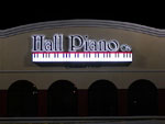 Hall Piano